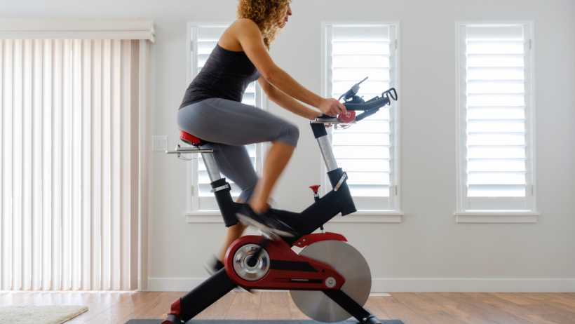 Spinning for Women - 31 Fitness Sub Niches for Women for a Profitable Blog