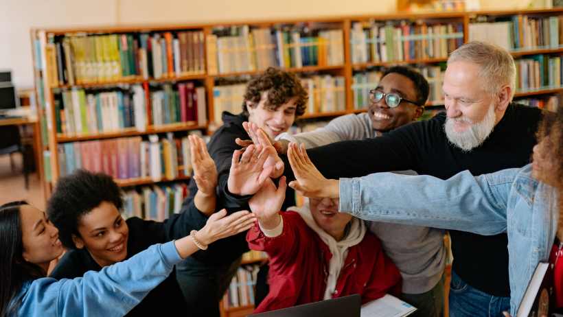 Facebook Groups for Over 50s - Best Platforms for Beginners to Share Affiliate Links